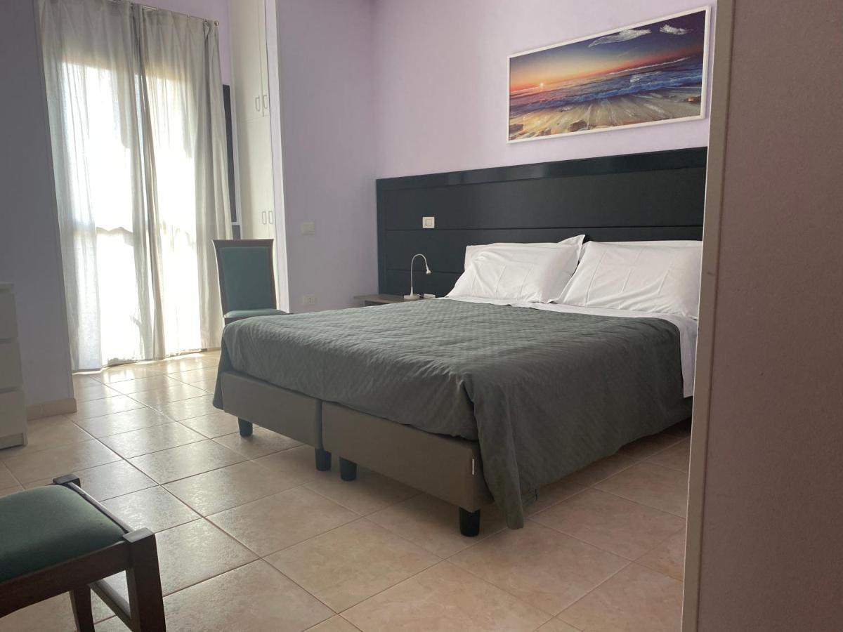 Amici Villa Càbras Eksteriør billede