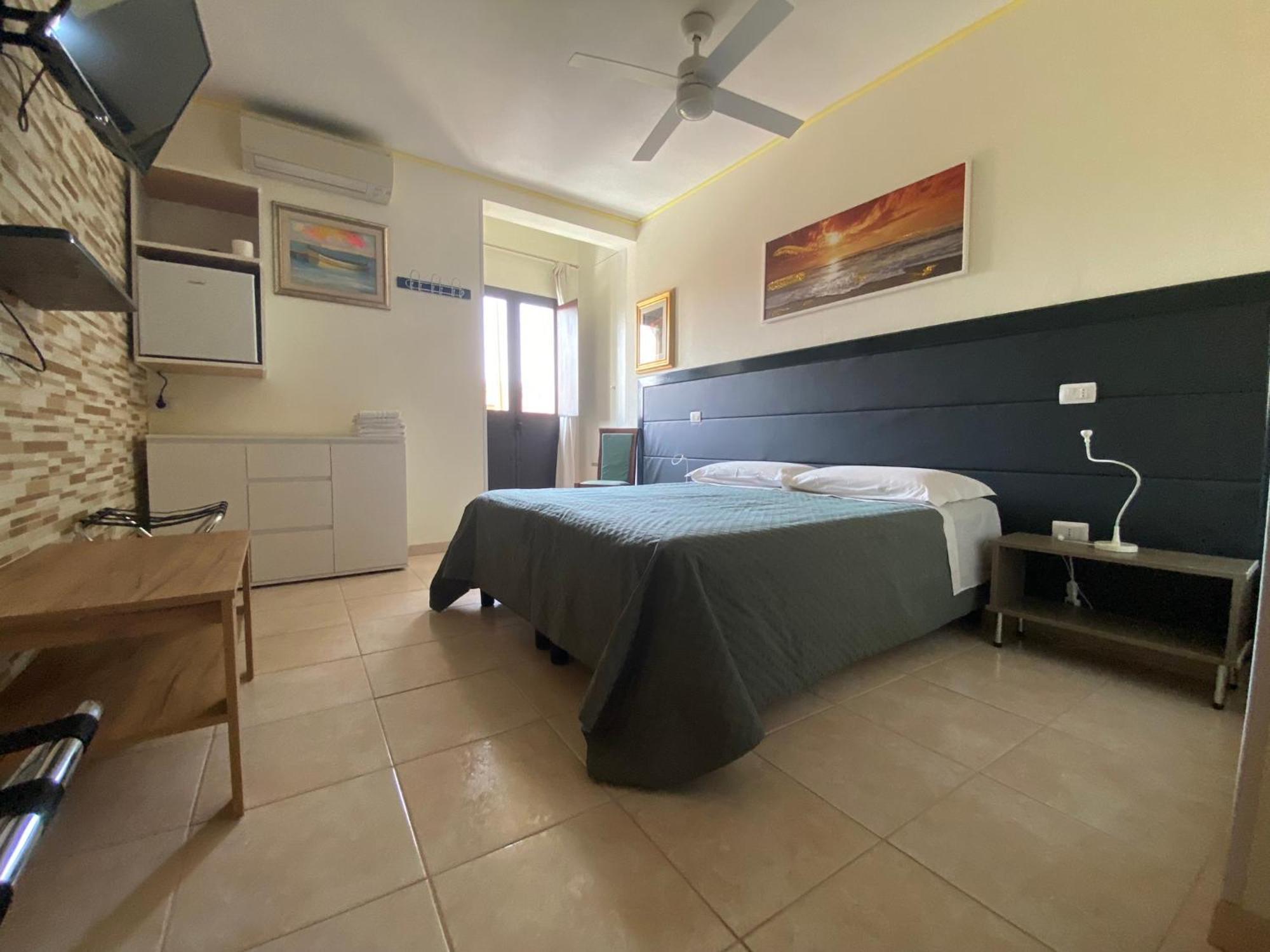 Amici Villa Càbras Eksteriør billede