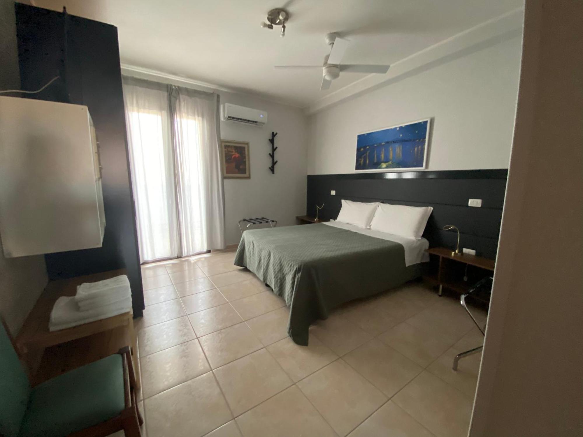 Amici Villa Càbras Eksteriør billede